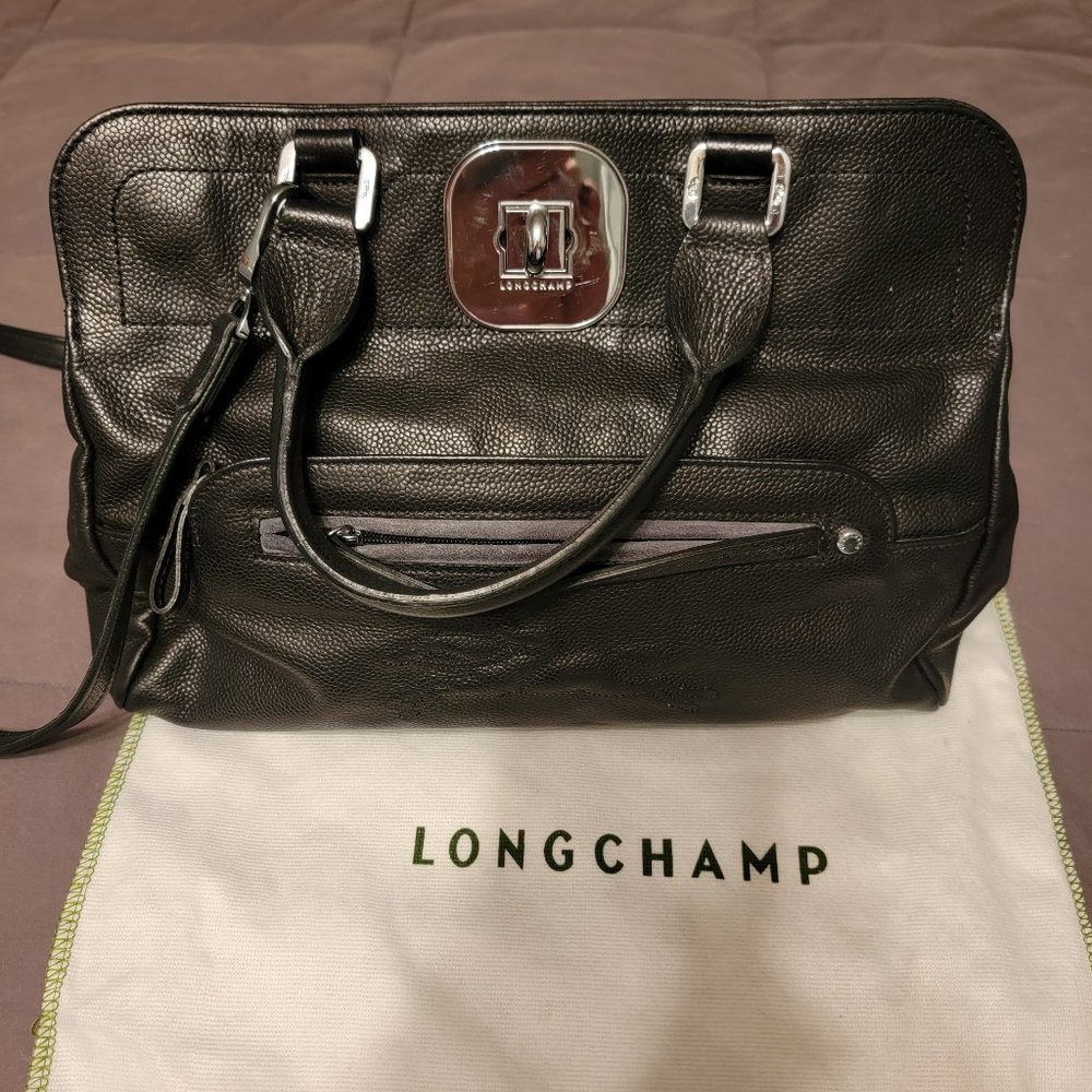Longchamp Black Leather Turnlock bag